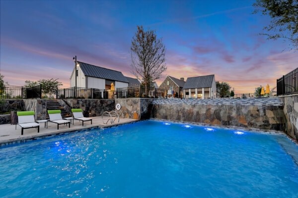 Orchard House Pool and Amenity Center | The Grove Frisco in Texas